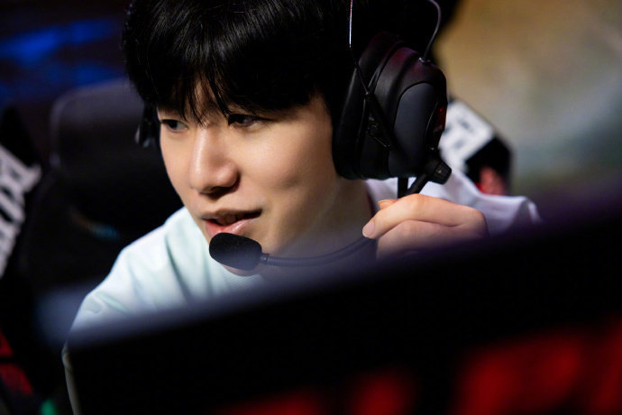 仅是年轻前 仅是年轻前