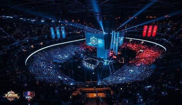 也是舞台 也是舞台